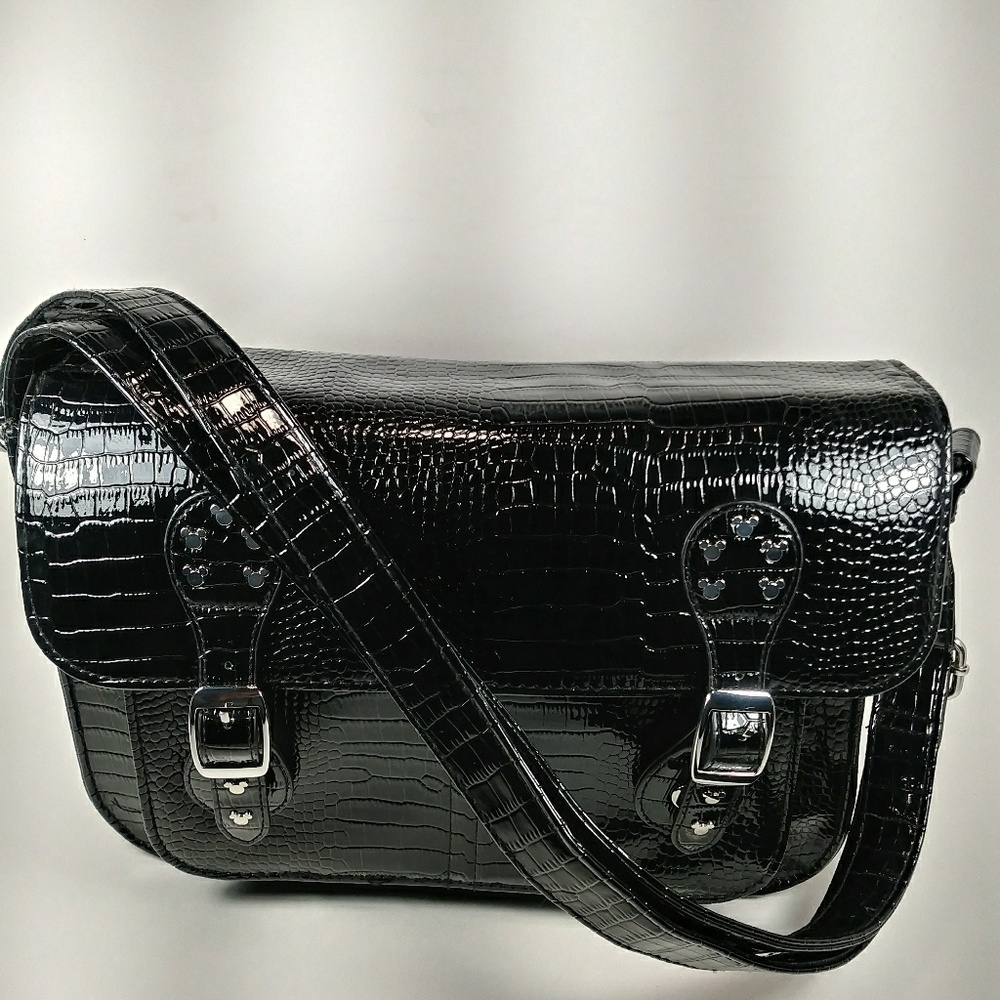 🌼DISNEY BLACK  PURSE🌼